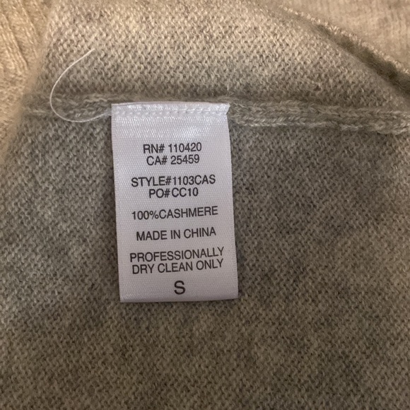 🖤Cashmere Sweater dress 🖤 - Picture 4 of 4